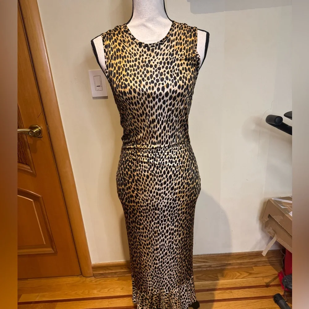 Dolce & Gabbana leopard print stretch pencil dress 46 USA Sz 10 - Picture 16 of 16
